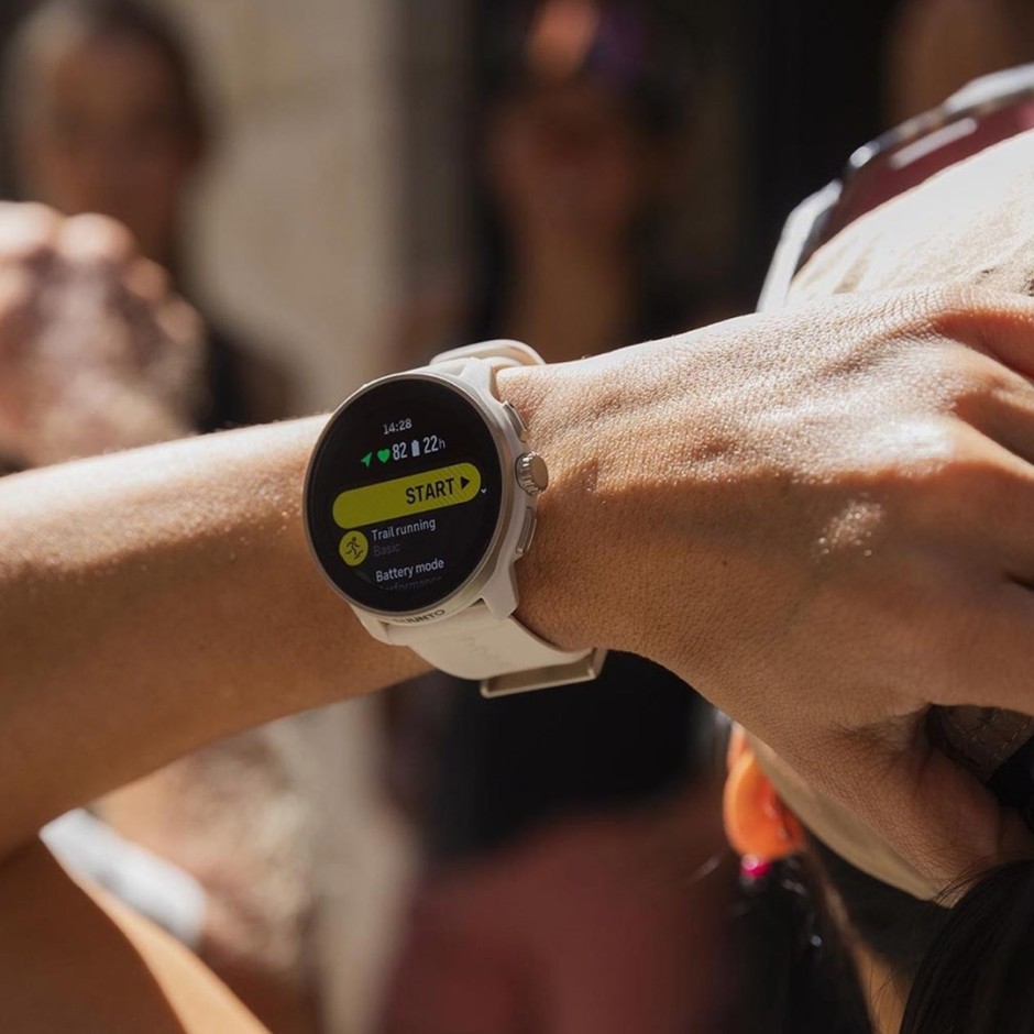 SUUNTO RACE S SS051018000-POWDER PINK Pink