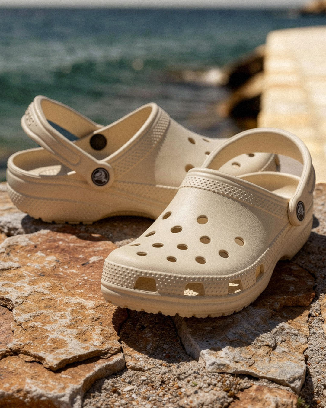 CROCS 
