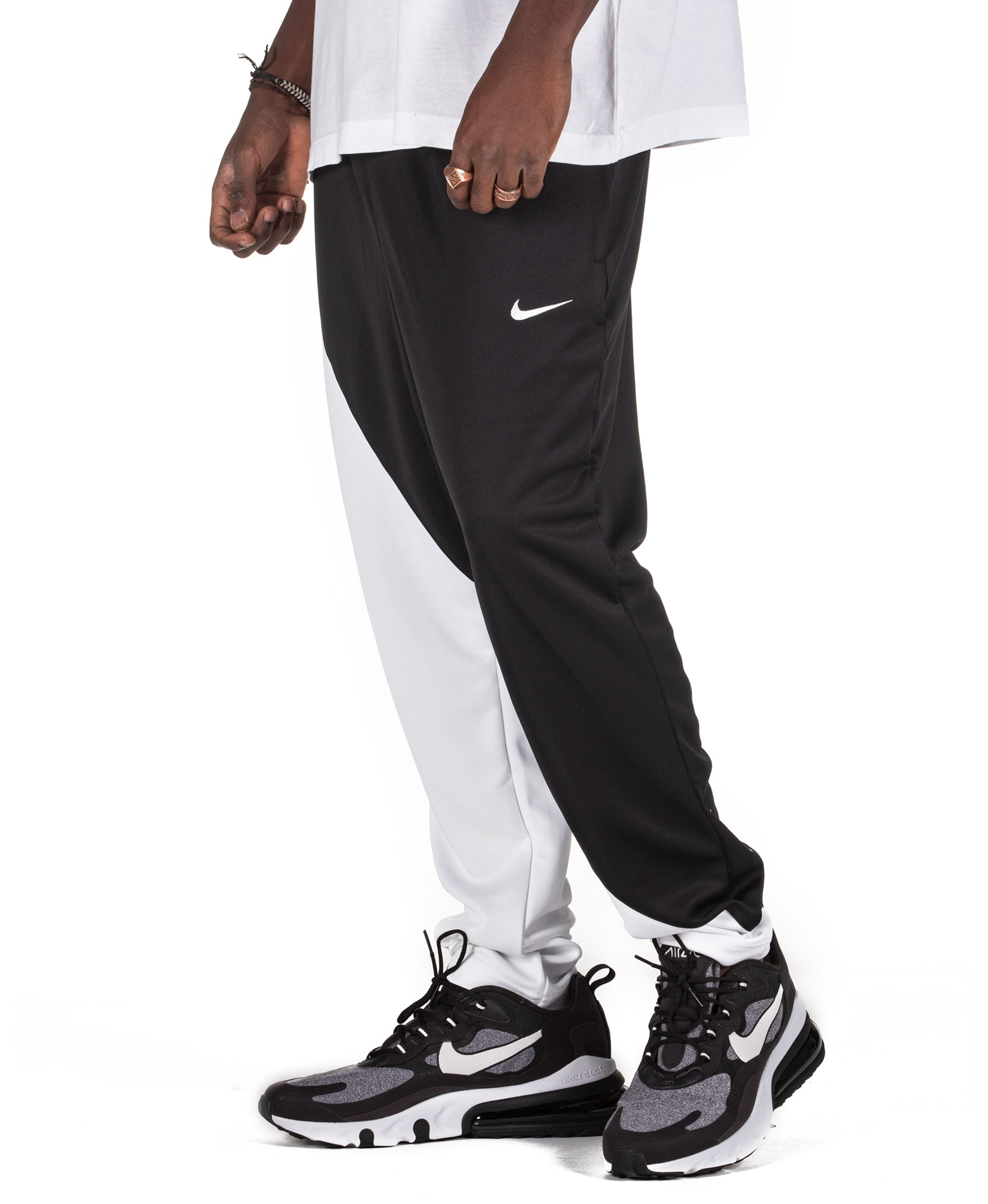 Nike Pantalon Homme Vêtement de Sport Swoosh Semi Brushed - 010
