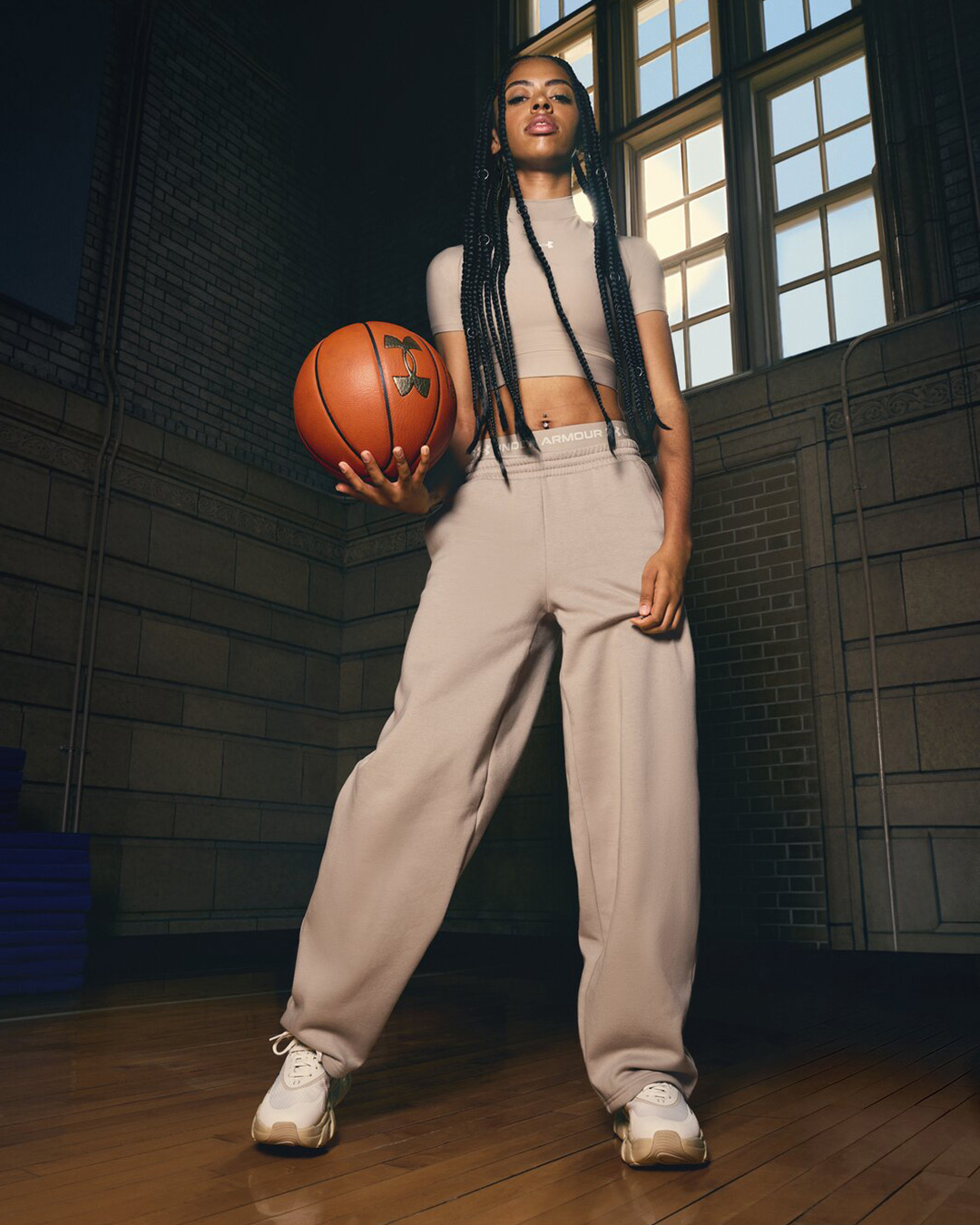 sneakers under armour