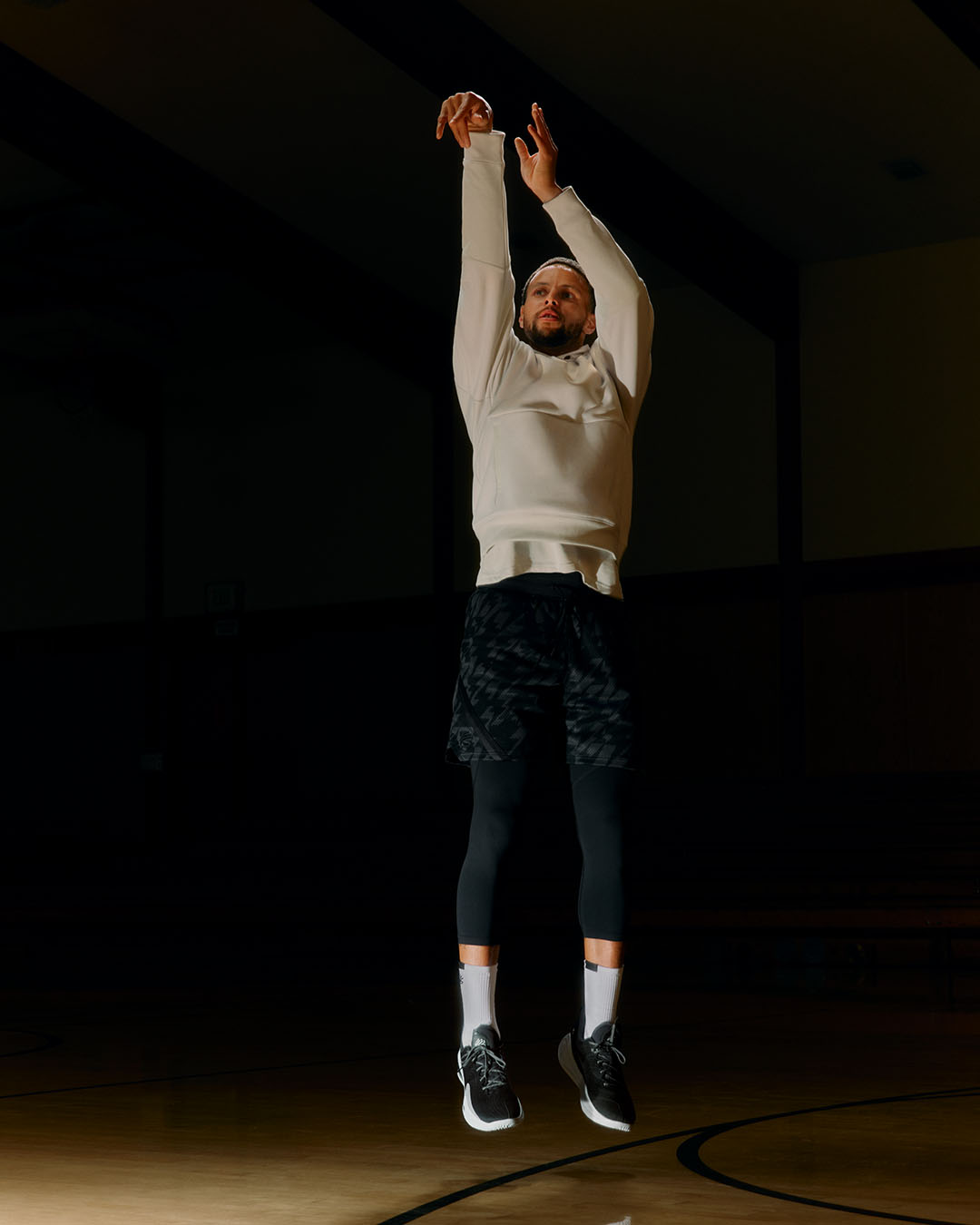 sneakers under armour